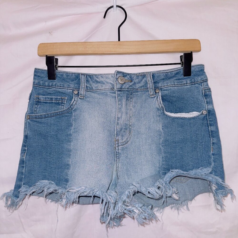 Altar'd State Two Toned Denim High Waisted Frayed Hem Cut Off Shorts size 28